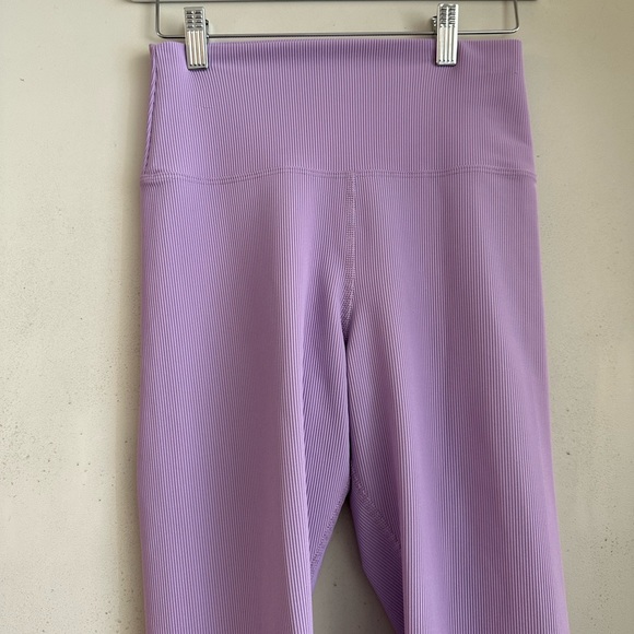 Beach Riot Sport Ayla Ribbed Leggings in Lavender - Picture 4 of 6